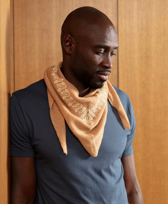 CASHMERE MINI TRIANGLE SCARF