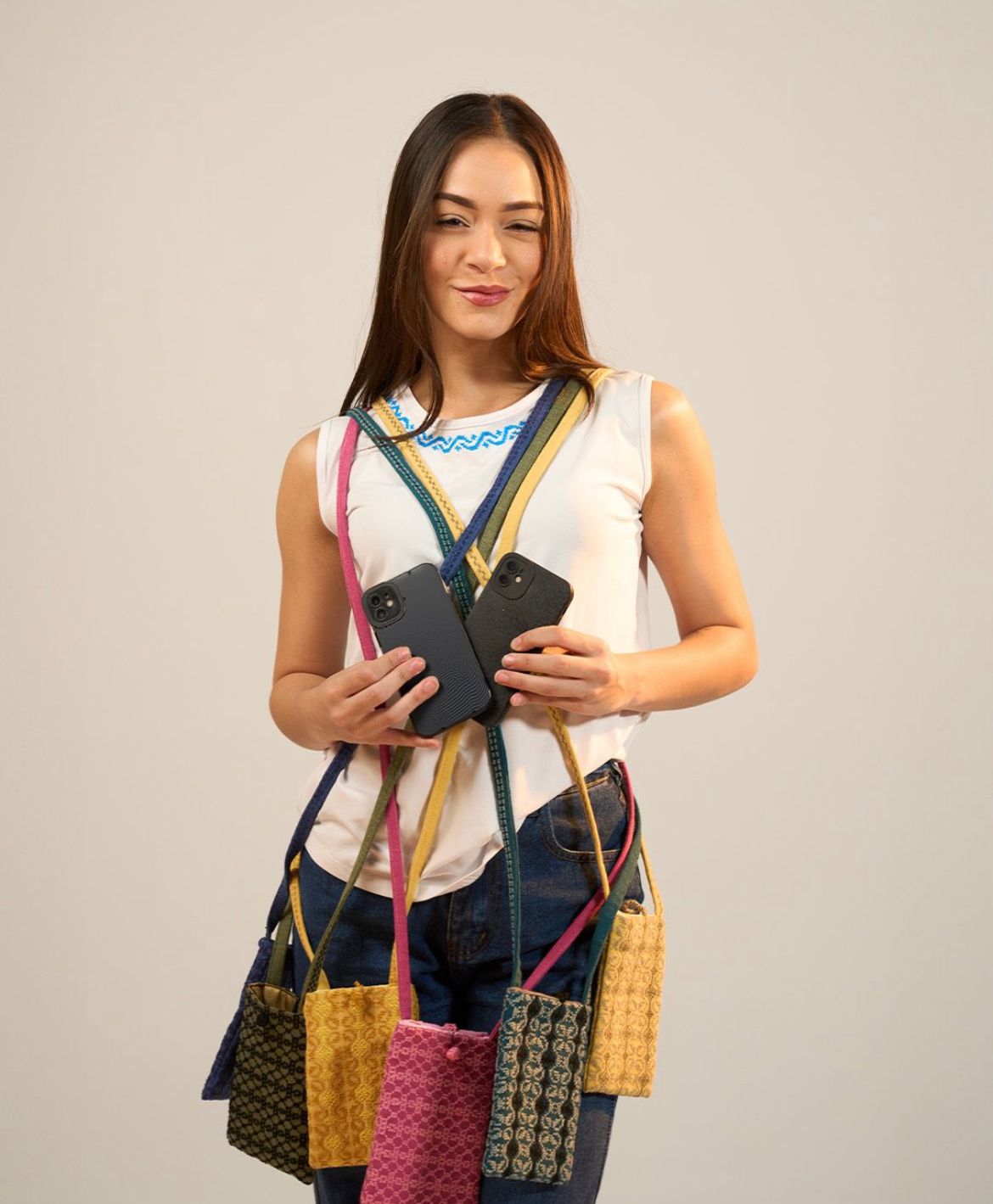 PHONE POUCH - BEEHIVE