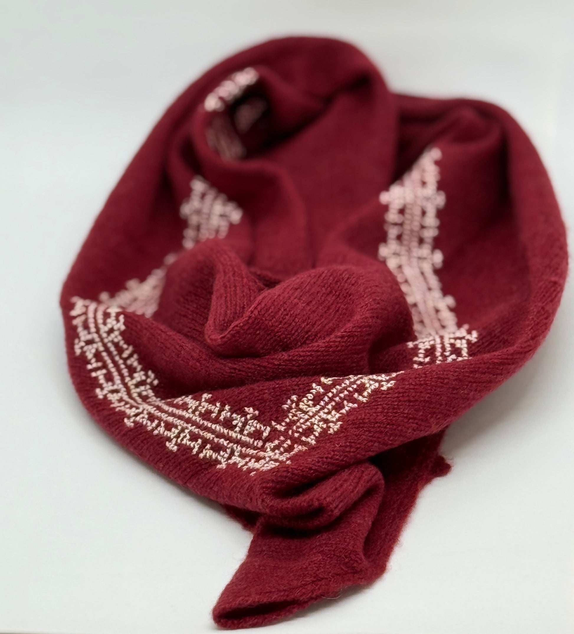 CASHMERE MINI TRIANGLE SCARF