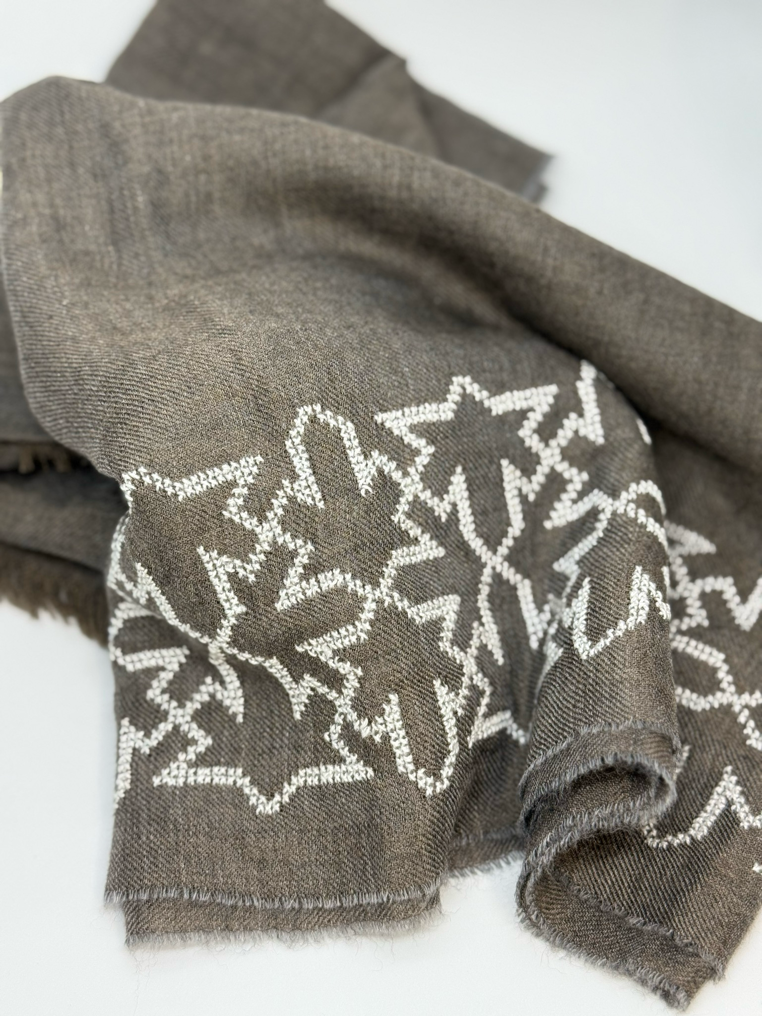 GREY CASHMERE & SILK SHAWL - SULTAN HAN
