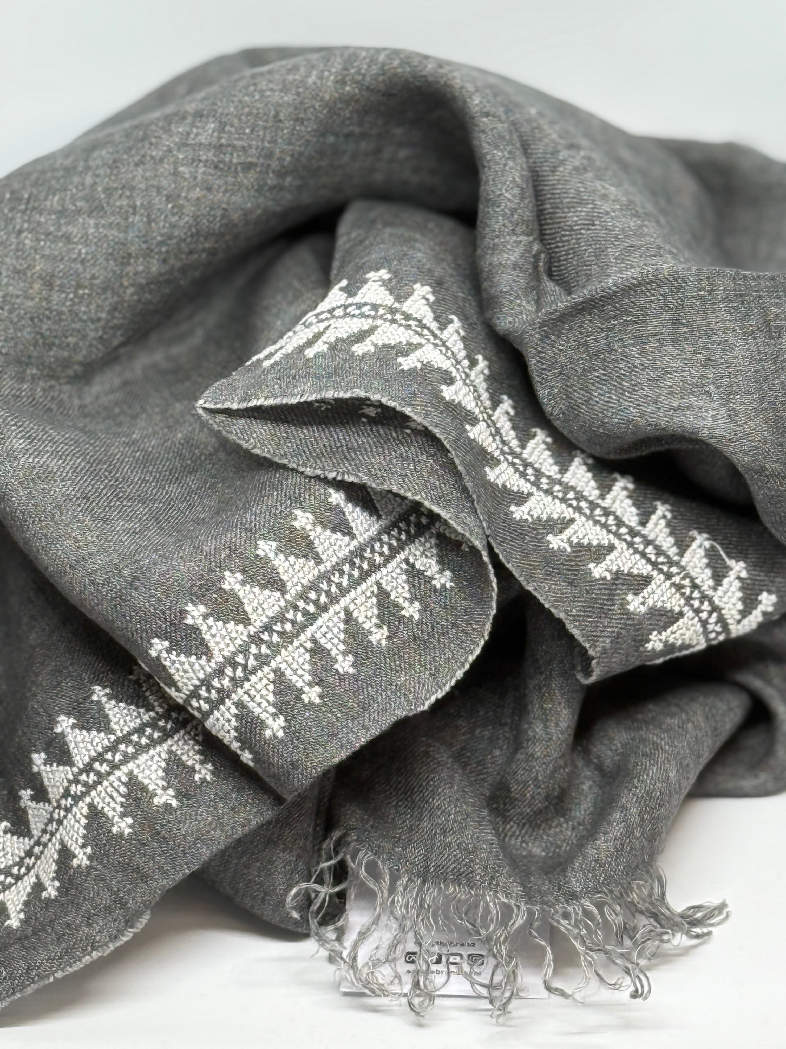 GREY LINEN SHAWL MARY MAGDALENE