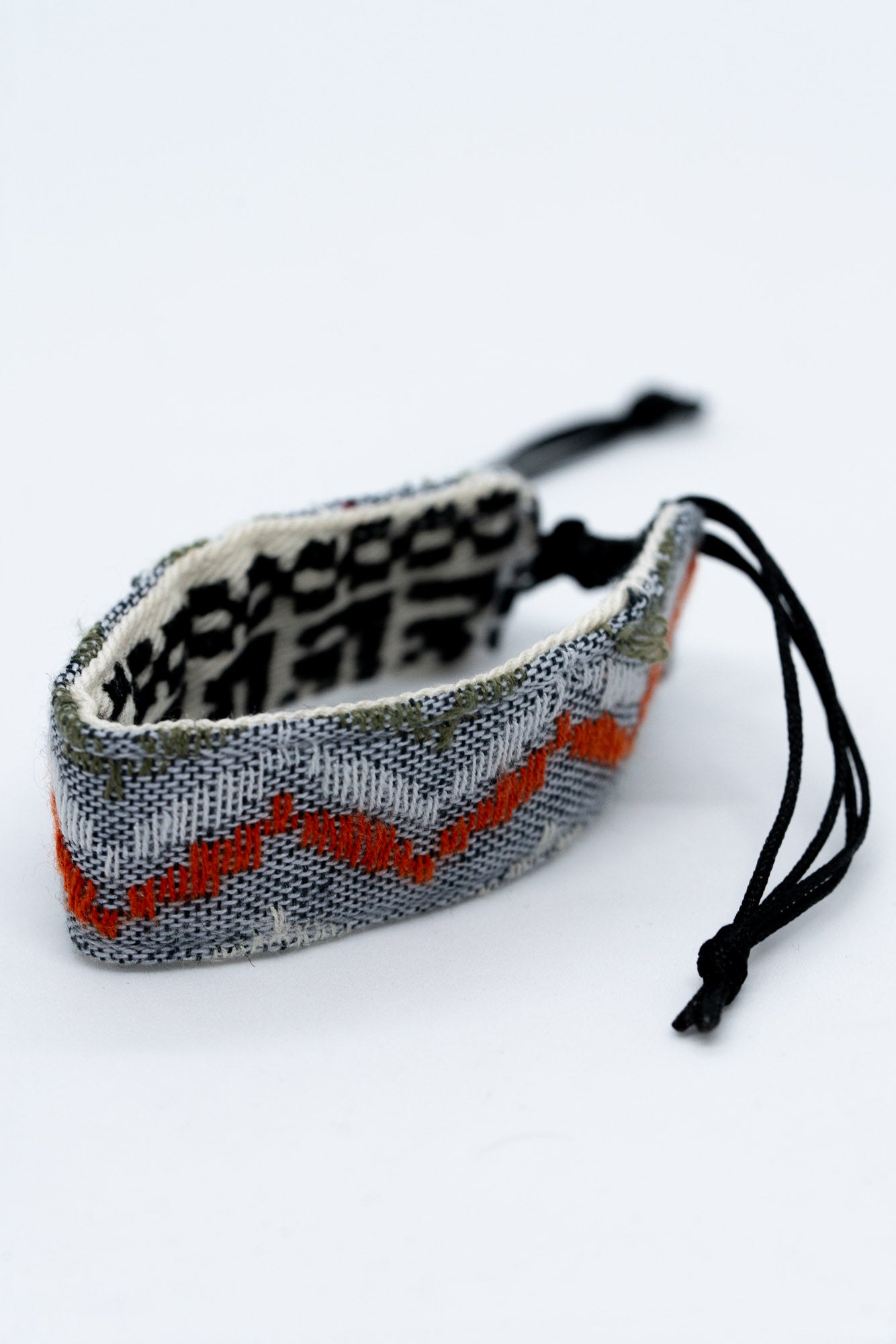 Keffiyeh Embroidered Bracelet - Set of 2